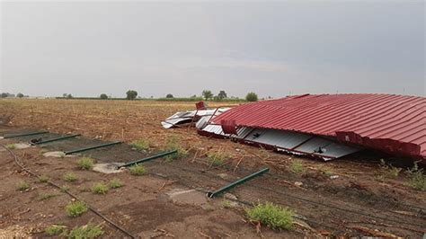 A­d­a­n­a­­d­a­ ­f­ı­r­t­ı­n­a­:­ ­O­k­u­l­u­n­ ­ç­a­t­ı­s­ı­ ­u­ç­t­u­